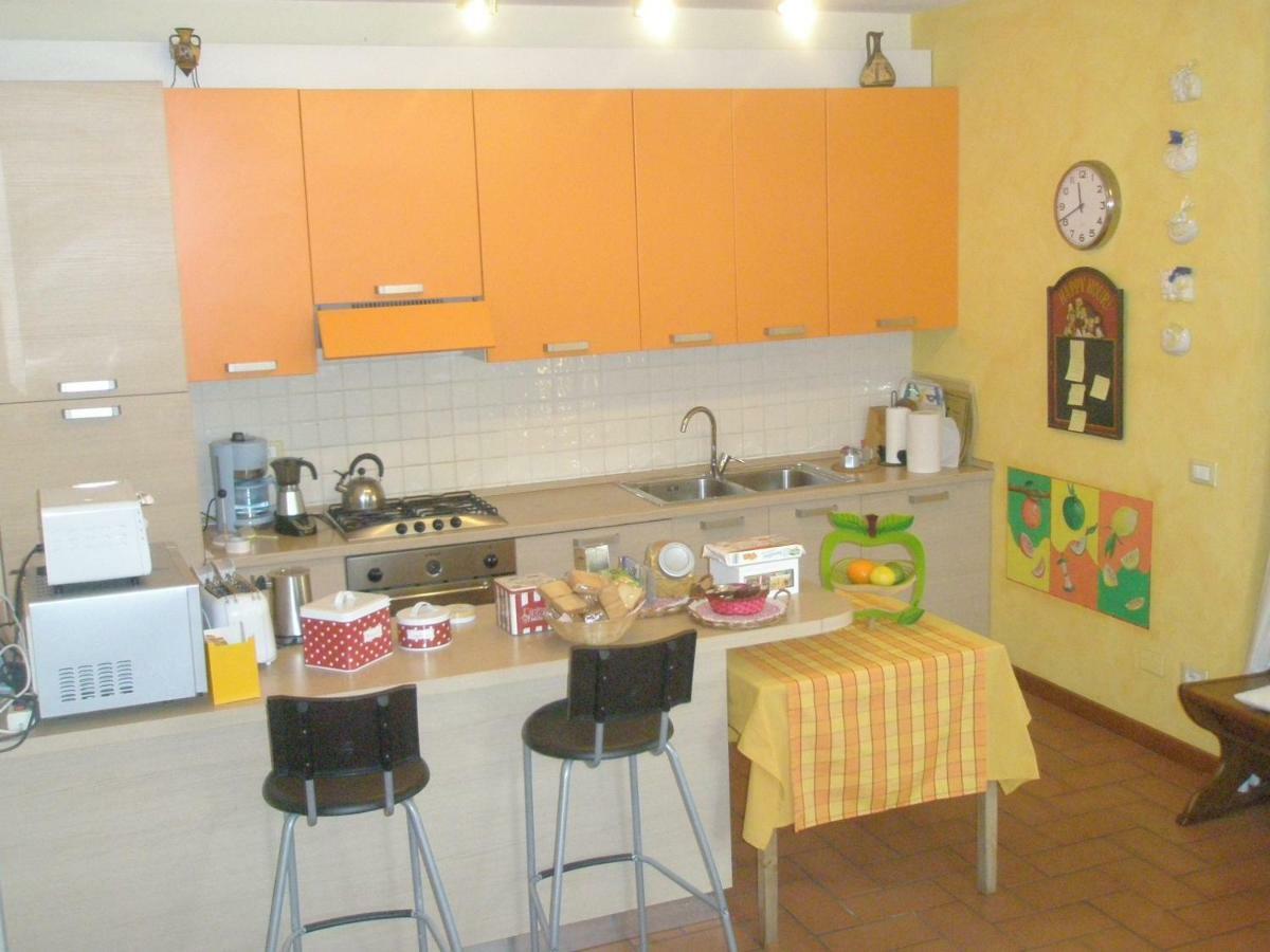 B&B La Rondine Tra Pisa E Lucca San Giuliano Terme Kültér fotó